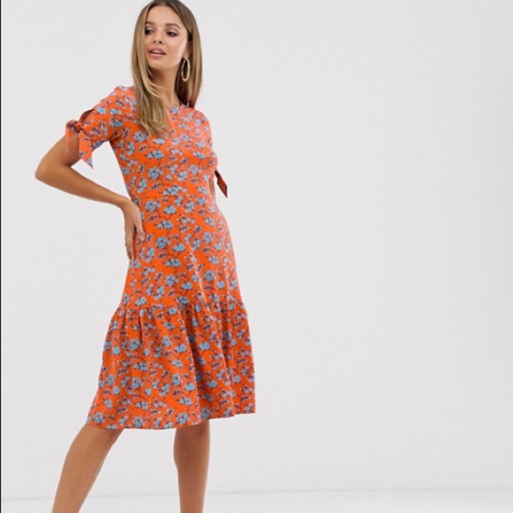 🍊 NWT floral orange short sleeve hem dress 🍊